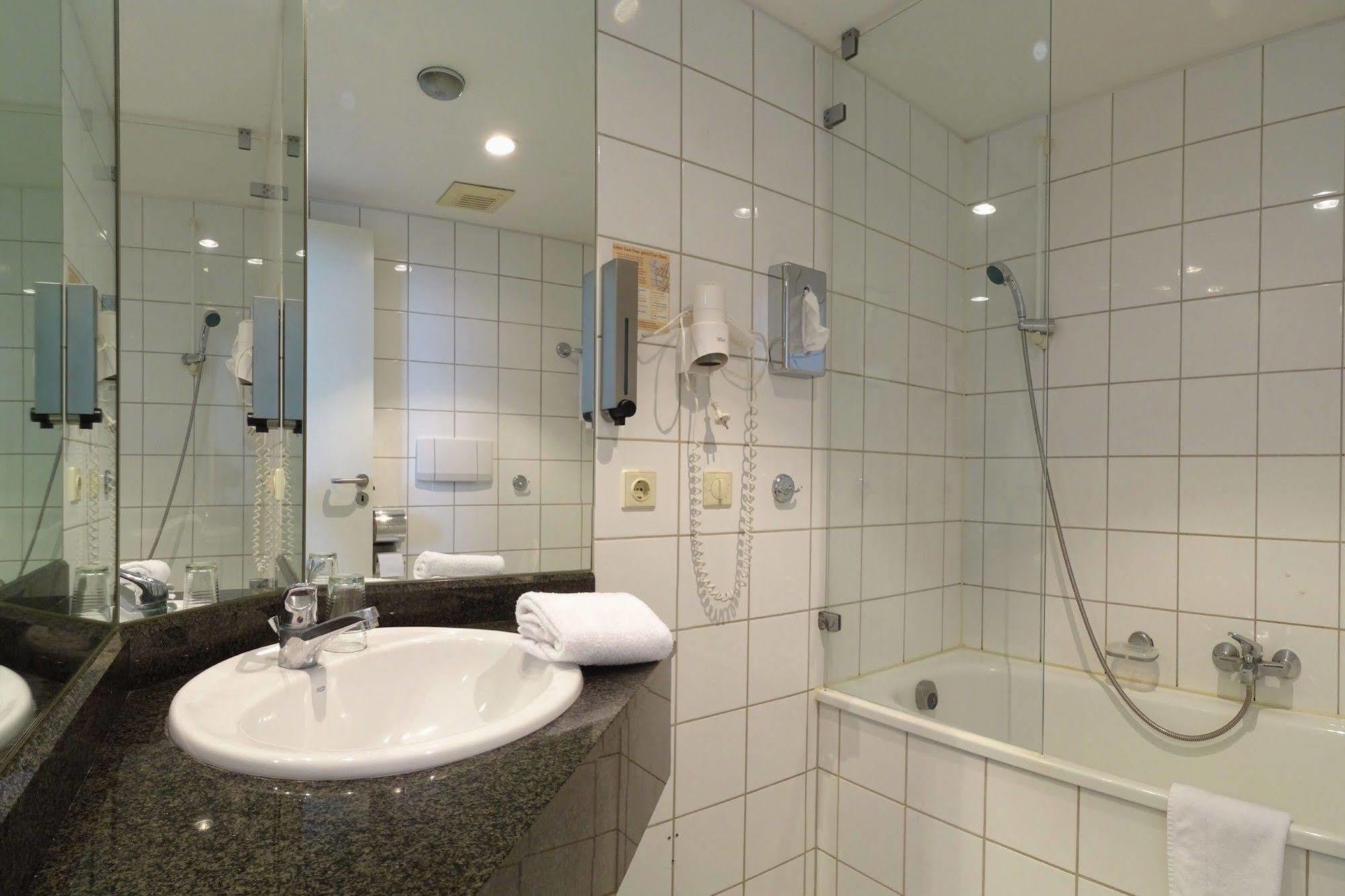 Plaza Suites Rüsselsheim Kültér fotó