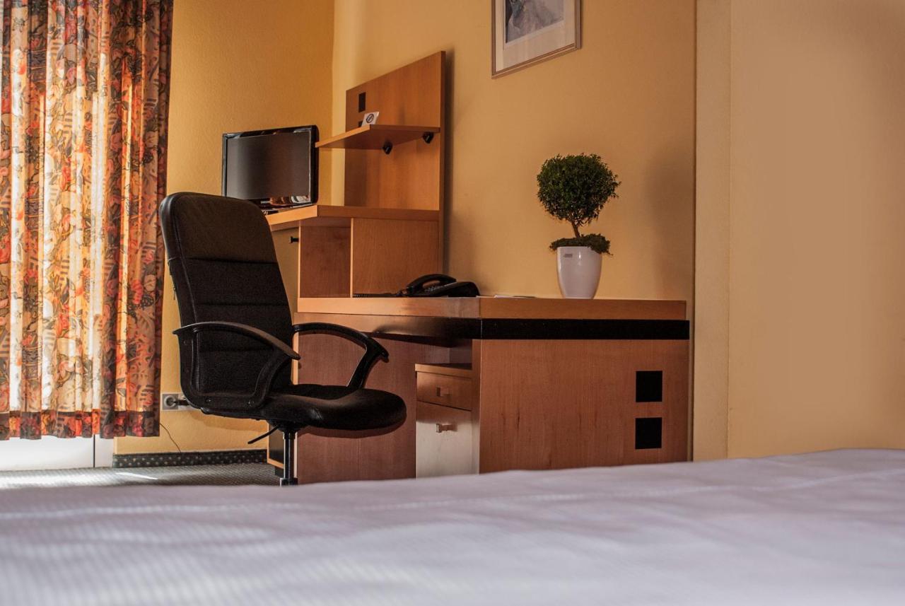 Plaza Suites Rüsselsheim Kültér fotó